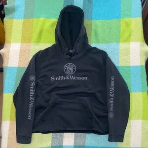 Vintage Black Smith & Wesson cropped hoodie #y2kstreetwear